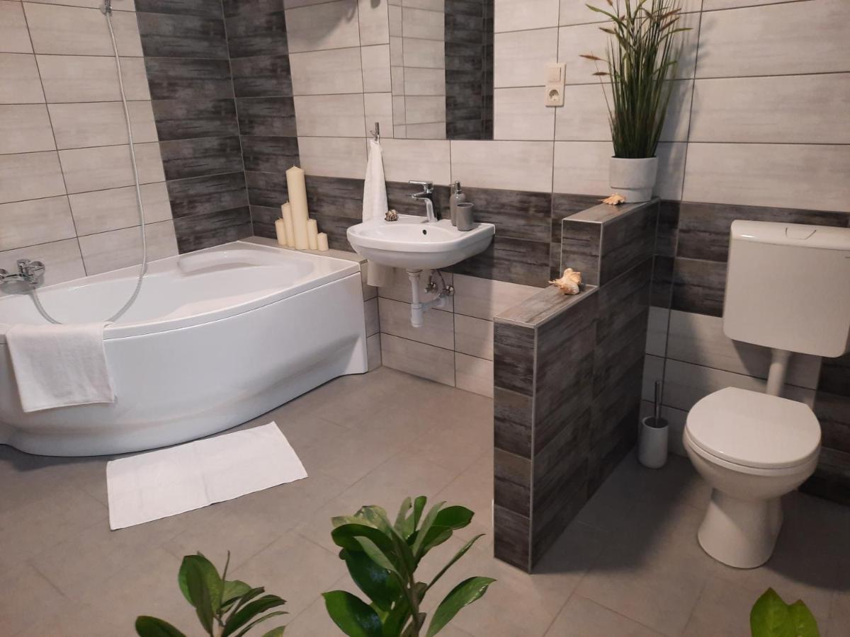 דירות Nagykáta Fenyo Apartman מראה חיצוני תמונה